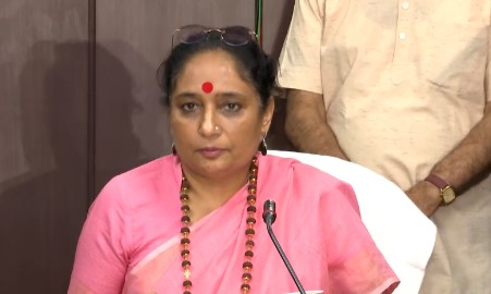 जमाखोरी के विरुद्ध सख्ती से कार्यवाही करनी चाहिए- ऋतु खण्डूडी भूषण