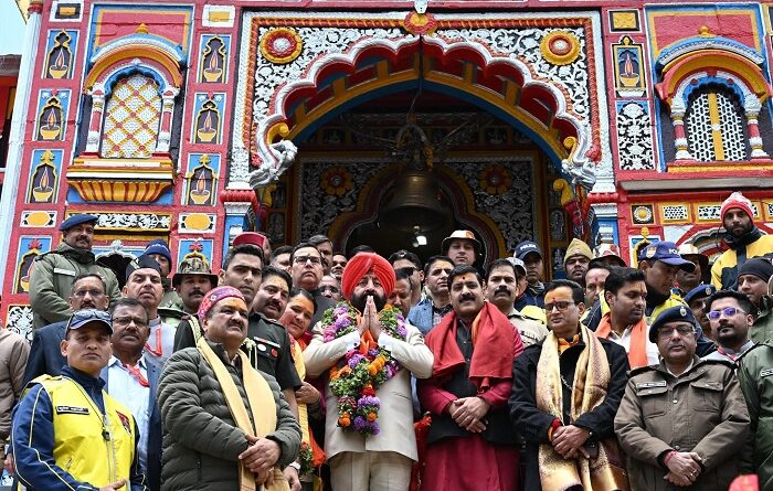 राज्यपाल ने किए बदरीनाथ-केदारनाथ के दर्शन