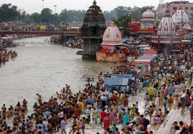 गंगा दशहरा पर्व हरिद्वार में उमडा श्रद्धालुओं का जनसैलाब