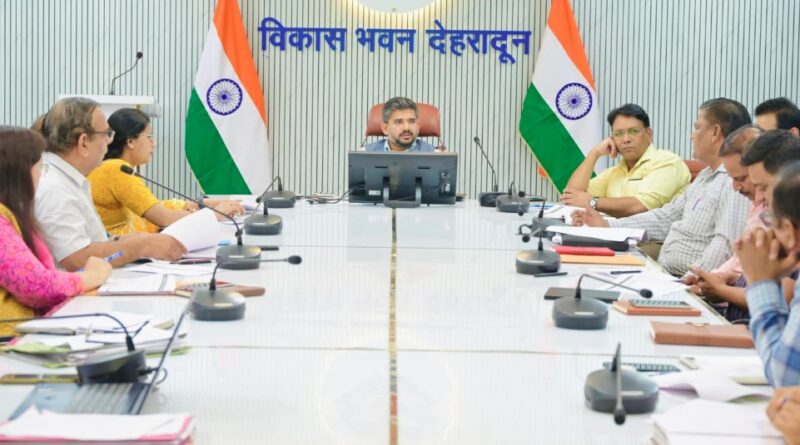 लंबित पेयजल योजनाएं जल्द पूरी हों, हर घर तक पहुंचे स्वच्छ जल- सीडीओ