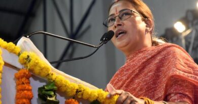 आइस हॉकी मैच सहित विभिन्न खेल गतिविधियों का आयोजन हुआ, जिसमें खिलाड़ियों ने शानदार प्रदर्शन किया