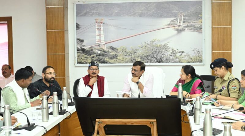 मुख्य सचिव की अध्यक्षता में जनप्रतिनिधियों के साथ हुआ व्यापक मंथन