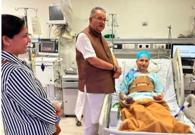 कैबिनेट मंत्री जोशी ने अस्पताल में भर्ती भाजपा पार्षद कठैत का जाना कुशलक्षेम