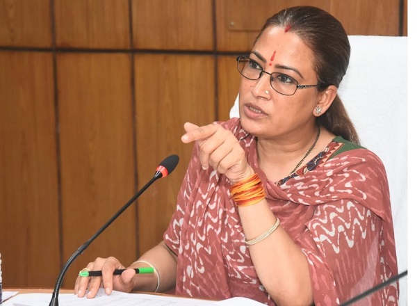 एसआईआर के साथ विभागीय काम भी करें आंगनबाड़ी कार्यकत्री- रेखा आर्या