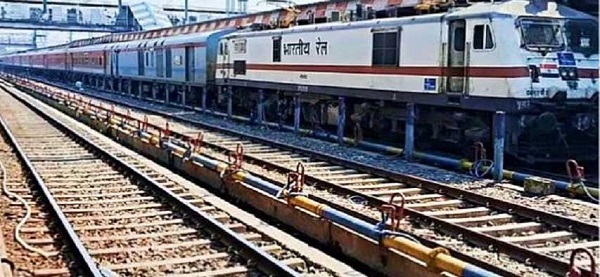 गाजियाबाद-टूंडला-गाजियाबाद ईएमयू पैसेंजर का अब टूंडला से आगरा सिटी स्टेशन तक विस्तार करने का निर्णय लिया