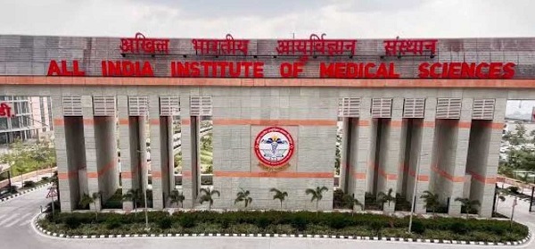 बिलासपुर में मरीजों की बढ़ती संख्या को देखते हुए एम्स बिलासपुर में बढ़ेंगे 960 नए बेड