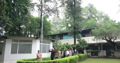 स्वतंत्रता हमें बहुत बड़ी कुर्बानियों के बाद मिली है, इसकी रक्षा करना हम सभी की जिम्मेदारी- डीएम