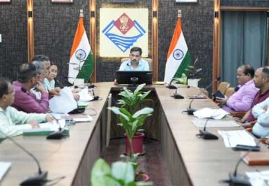जल जीवन मिशन की लंबित योजनाओं को सर्वाेच्च प्राथमिकता से पूरा करें- डीएम
