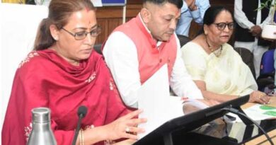 महिलाओं और बच्चों तक योजनाओं का लाभ प्रभावी रूप से पहुंचाना सुनिश्चित करें समस्त अधिकारी- रेखा आर्या