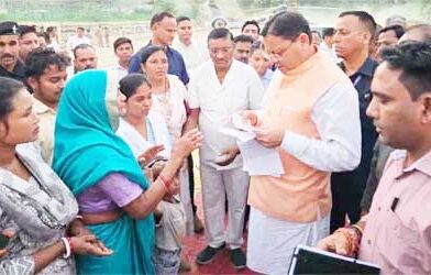 मुख्यमंत्री धामी ने कहा कि जन समस्याओं का समाधान सरकार की प्राथमिकता है