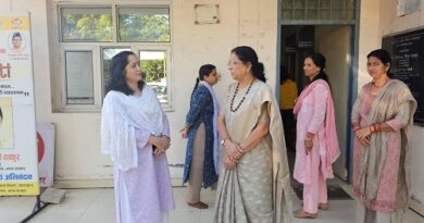 महिला आयोग अध्यक्ष कुसुम कण्डवाल ने सखी वन स्टॉप सेंटर का किया निरीक्षण, सहायता व्यवस्था की समीक्षा
