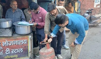 देहरादून में अवैध गैस रिफिलिंग पर बड़ी कार्रवाई, 94 सिलेंडर जब्त; दो गिरफ्तार