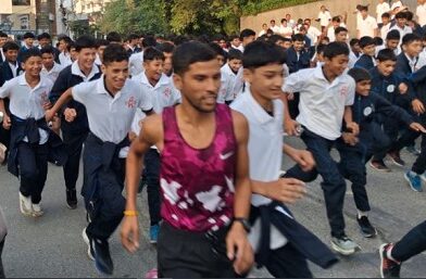 एड्स जागरूकता को लेकर देहरादून में हुआ ‘रेड रन’ मैराथन का आयोजन